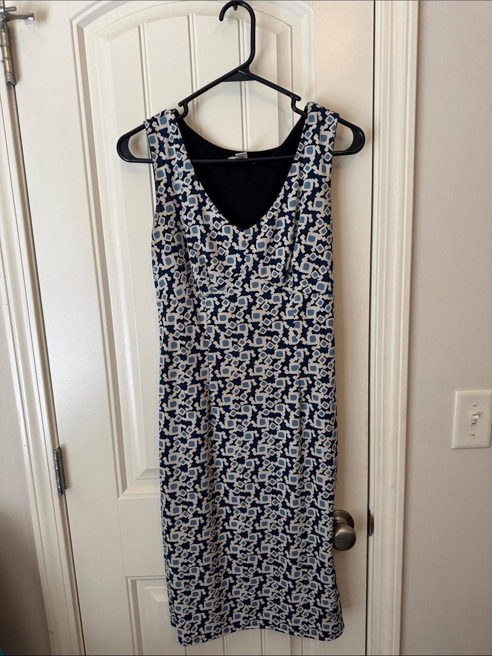 LOFT Navy and White Geometric Scoop Neck Midi Dress